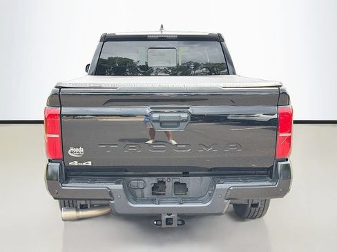 Used 2024 Toyota Tacoma SR5 AWD/4WD image 4