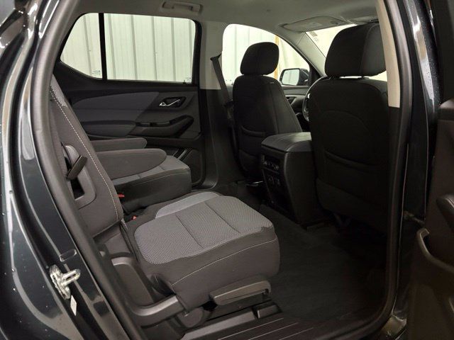 Used 2021 Chevrolet Traverse LT FWD image 20