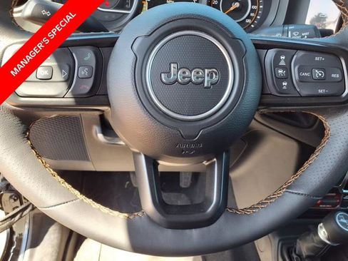 Used 2024 Jeep Gladiator Mojave w/ Steel Bumper Group image 15