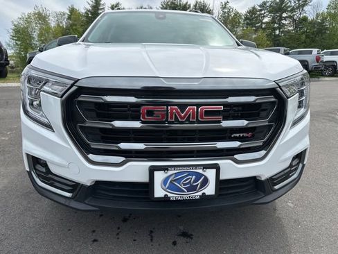Used 2024 GMC Terrain AT4 w/ Infotainment Package II AWD/4WD image 8