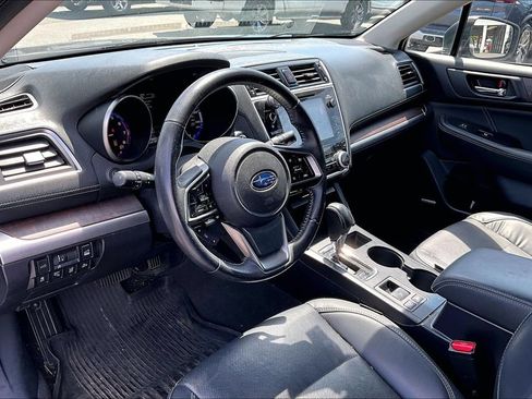 Used 2019 Subaru Outback 2.5i Limited AWD/4WD image 6