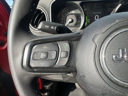 Used 2024 Jeep Wrangler Unlimited Rubicon 4xe image 25