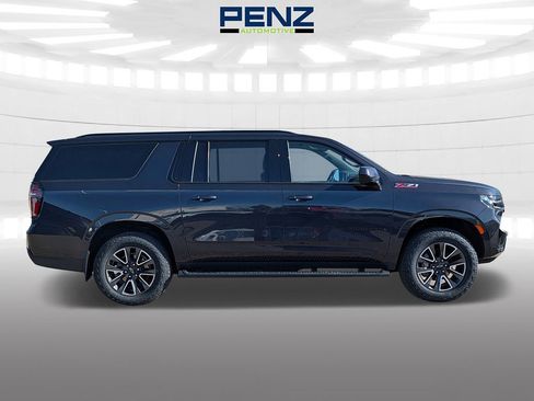 Used 2023 Chevrolet Suburban Z71 AWD/4WD image 8