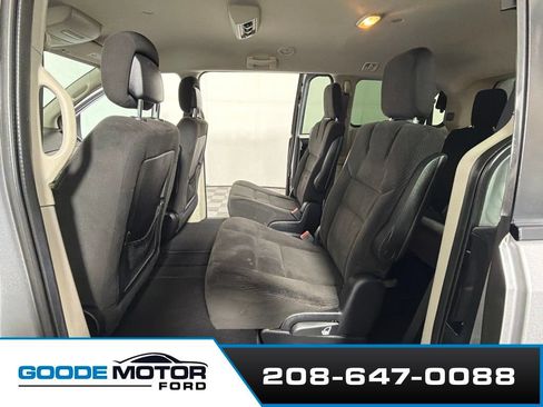 Used 2016 Dodge Grand Caravan SE w/ Quick Order Package 29E SE FWD image 18