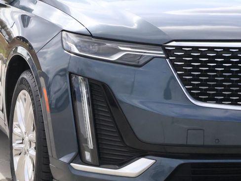 Certified 2021 Cadillac XT6 Premium Luxury image 9