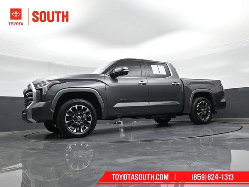 Used 2023 Toyota Tundra Limited AWD/4WD image 42