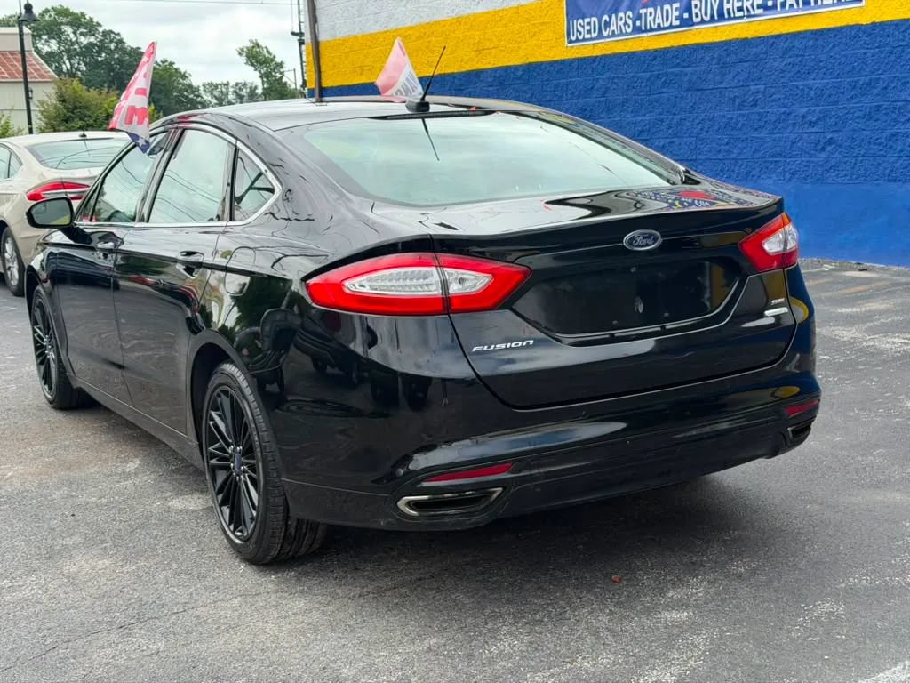 Used 2016 Ford Fusion SE w/ Equipment Group 202A FWD image 19