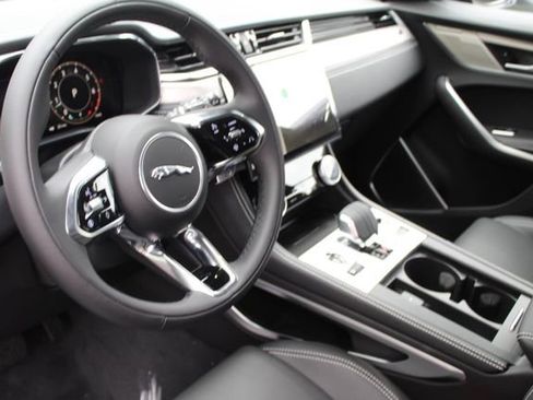 New 2026 Jaguar F-PACE R-Dynamic S image 11