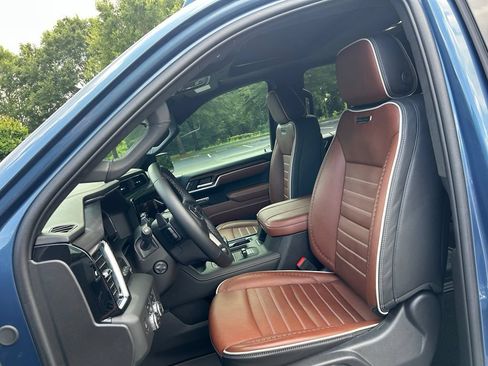 Used 2025 GMC Sierra 1500 Denali Ultimate AWD/4WD image 45