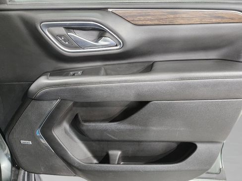 Used 2023 Chevrolet Suburban Premier AWD/4WD image 26
