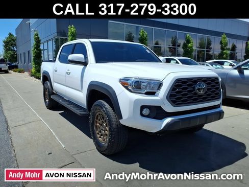 Used 2021 Toyota Tacoma TRD Off-Road AWD/4WD image 2
