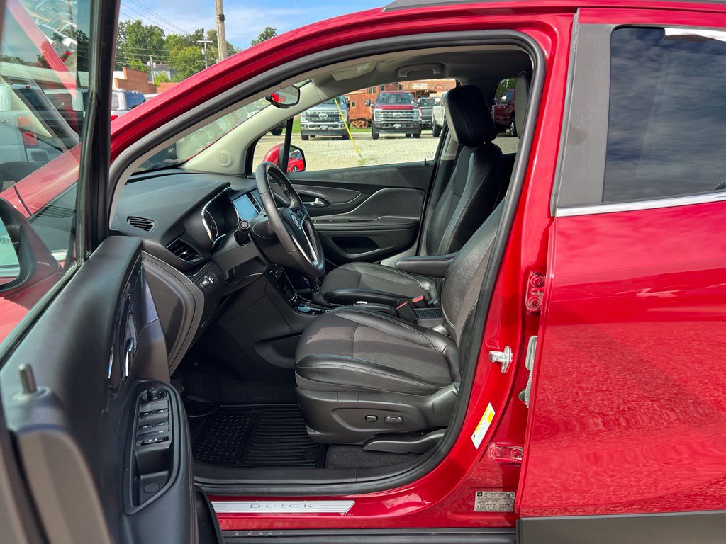 Used 2020 Buick Encore Preferred FWD image 13