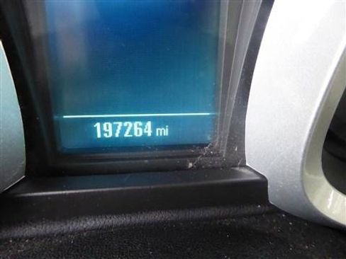 Used 2015 Chevrolet Equinox LT image 10