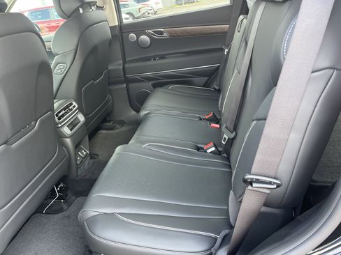 New 2025 Genesis GV80 3.5T Advanced image 6