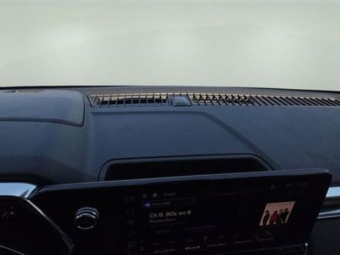 New 2026 GMC Canyon Elevation w/ Convenience Package image 9