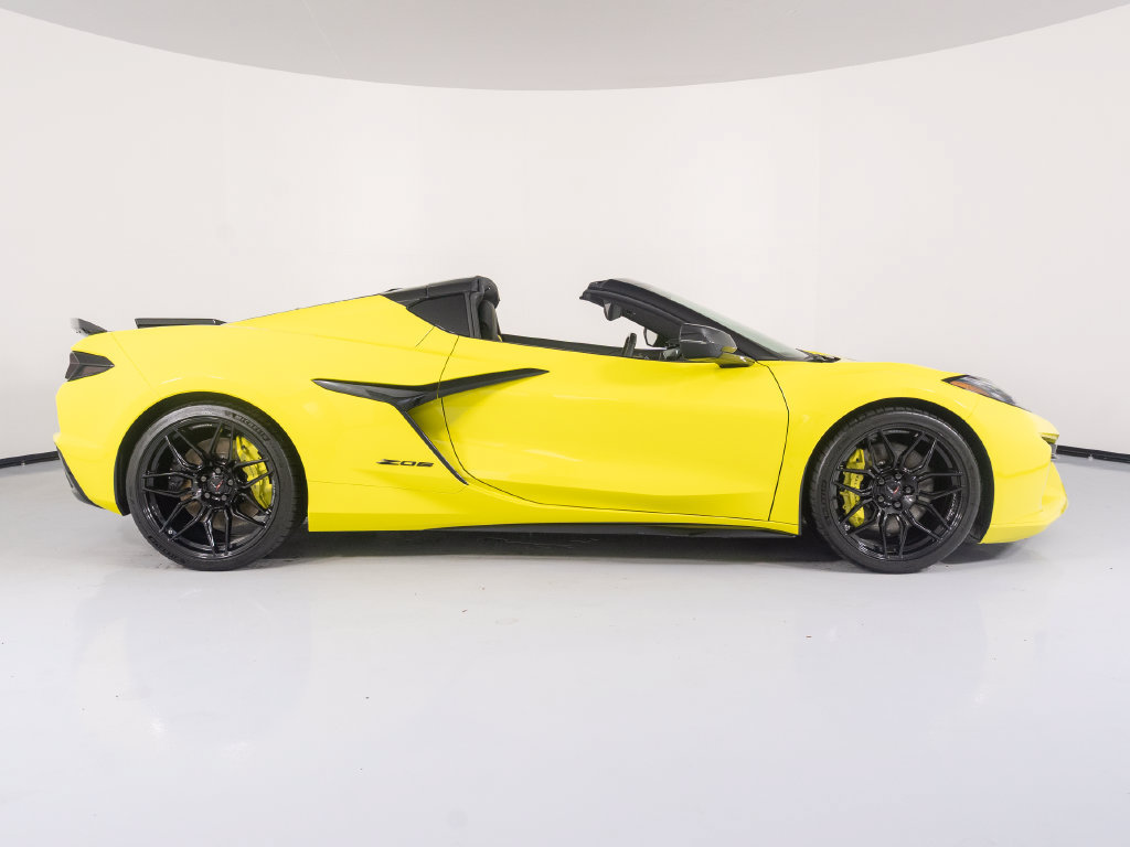 Used 2023 Chevrolet Corvette Z06 w/ Battery Protection Package RWD image 7