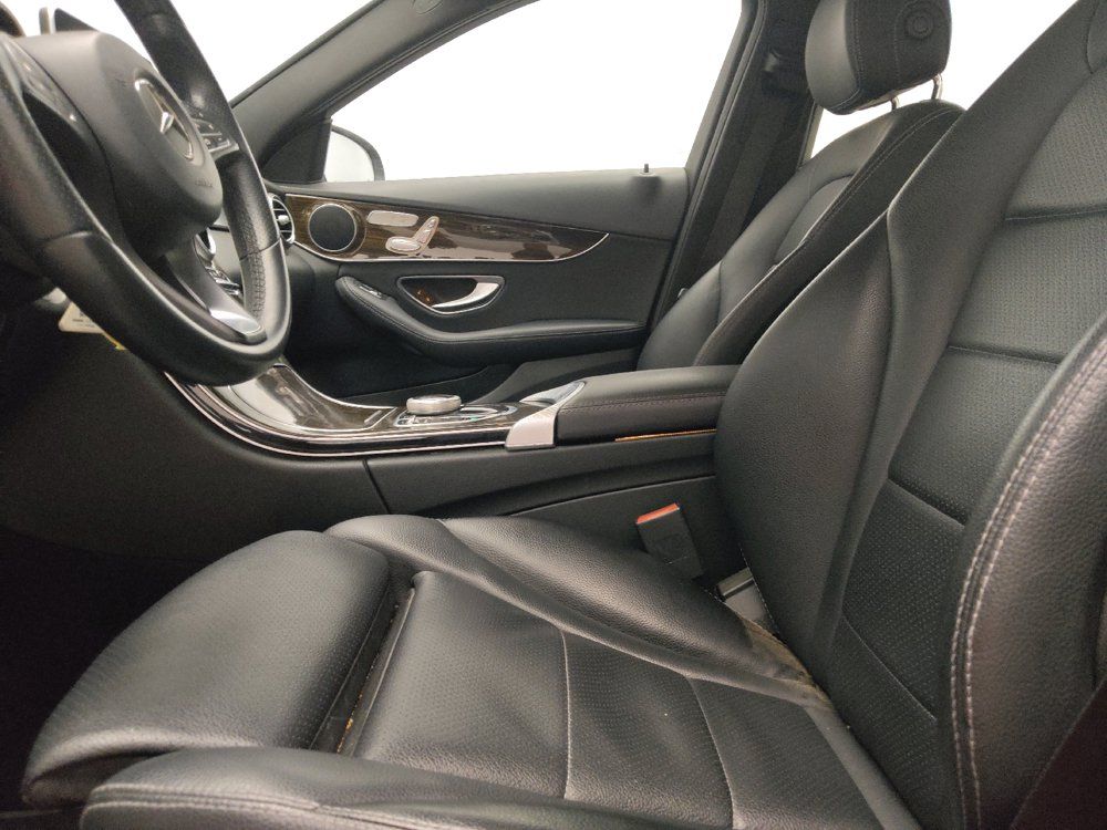 Used 2018 Mercedes-Benz C 300 Sedan w/ Premium Package image 17