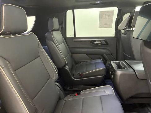 Certified 2025 Chevrolet Suburban Premier AWD/4WD image 16