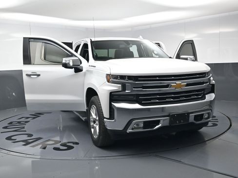Used 2019 Chevrolet Silverado 1500 LTZ w/ LTZ Convenience Package image 14
