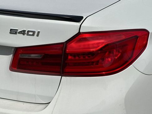 Used 2018 BMW 540i w/ M Sport Package image 33