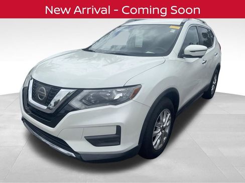 Certified 2017 Nissan Rogue SV w/ SV Premium Package image 1