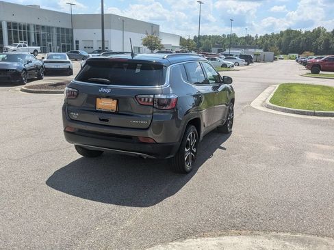 Used 2023 Jeep Compass Limited AWD/4WD image 5