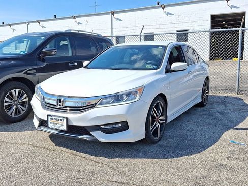 Used 2017 Honda Accord Sport Special Edition image 3