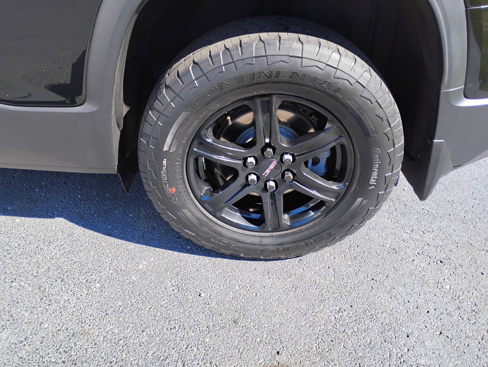Used 2021 GMC Acadia AT4 w/ Technology Package AWD/4WD image 30