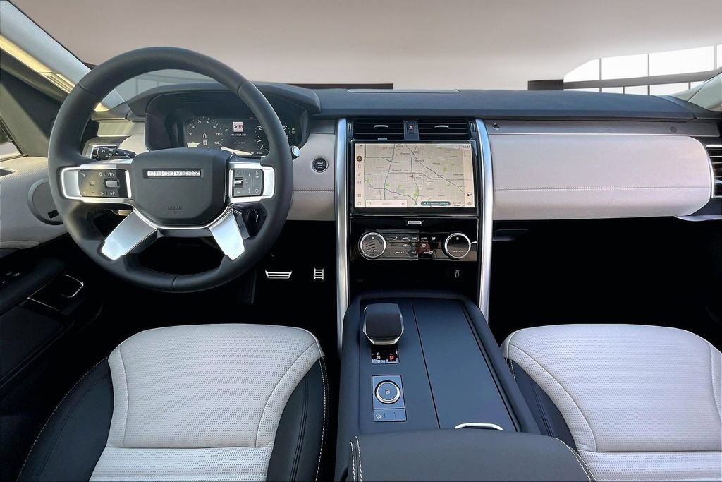 New 2026 Land Rover Discovery Limited Edition AWD/4WD image 5