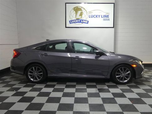 Used 2019 Honda Civic EX image 6