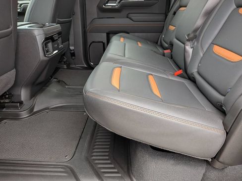 Used 2025 GMC Sierra 1500 AT4 w/ AT4 Premium Package AWD/4WD image 21
