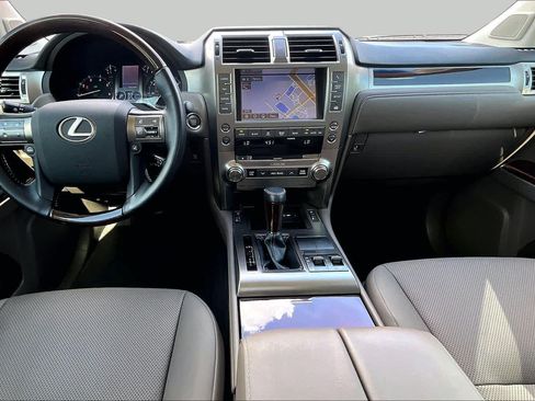 Used 2019 Lexus GX 460 Premium AWD/4WD image 16