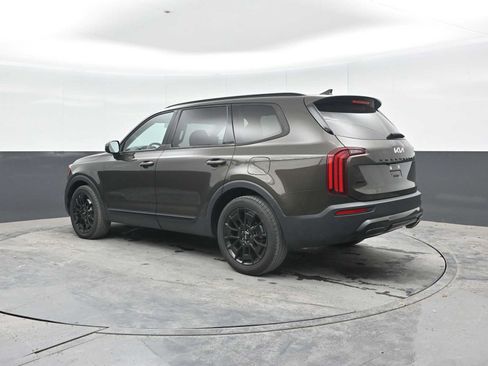 Used 2022 Kia Telluride EX w/ EX Premium Package AWD/4WD image 2