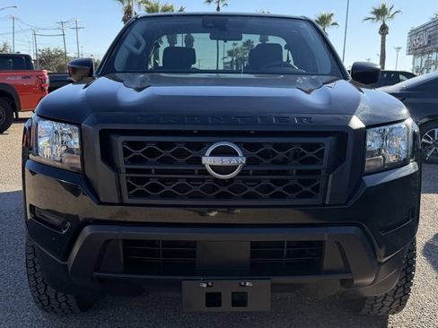 Certified 2022 Nissan Frontier S image 2