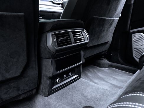 Used 2024 Lamborghini Urus Performante image 47