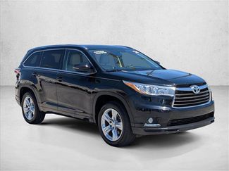 Used 2014 Toyota Highlander Limited FWD video 3