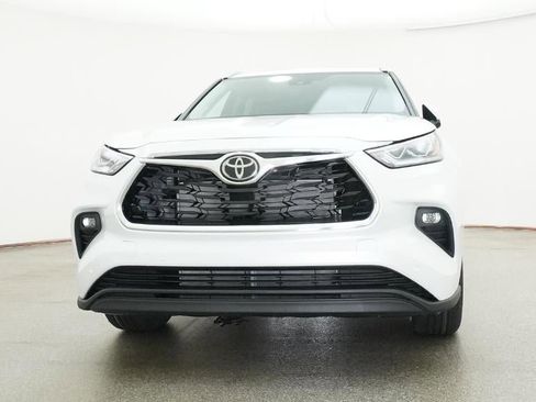 New 2026 Toyota Highlander Limited AWD/4WD image 31