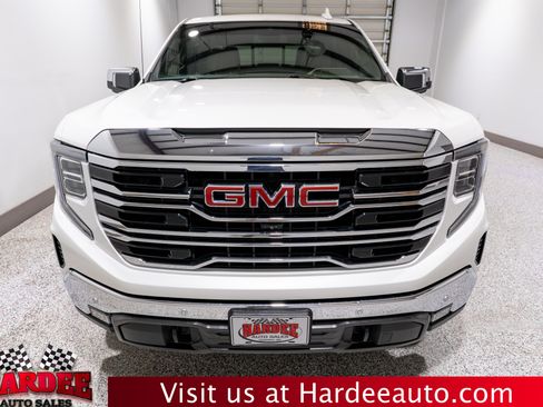 Used 2024 GMC Sierra 1500 SLT w/ SLT Convenience Package AWD/4WD image 7