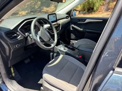 Used 2022 Ford Escape SE w/ SE Sport Appearance Package FWD image 7