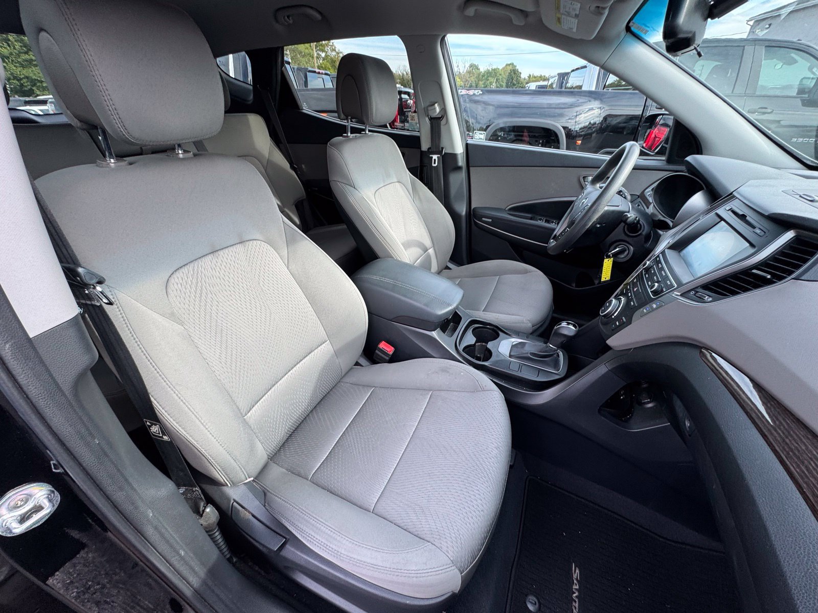 Used 2017 Hyundai Santa Fe Sport FWD image 31
