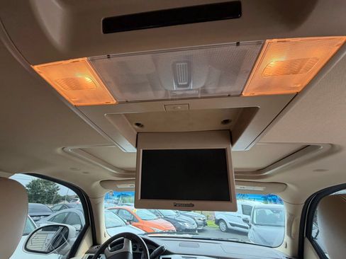 Used 2013 Cadillac Escalade Luxury AWD/4WD image 36