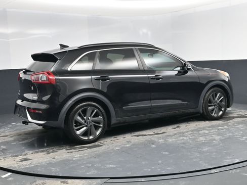 Used 2017 Kia Niro image 4