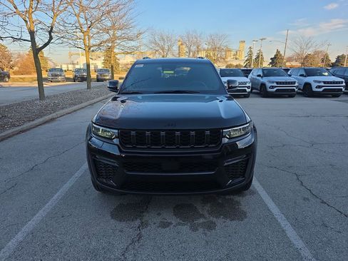 New 2026 Jeep Grand Cherokee Limited AWD/4WD image 2