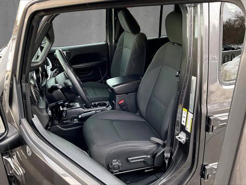 Used 2019 Jeep Wrangler Unlimited Sport S image 21