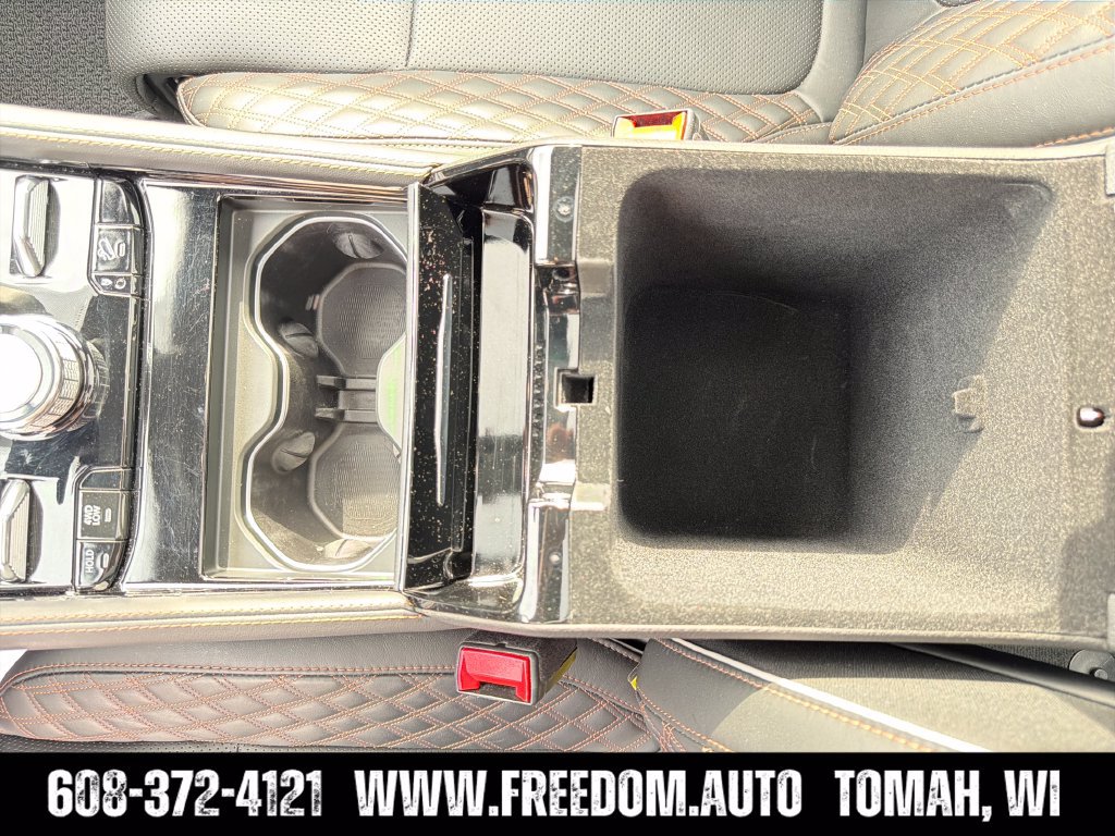 Used 2023 Jeep Grand Cherokee L Summit AWD/4WD image 26