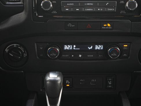 Used 2023 Nissan Frontier SV AWD/4WD image 19