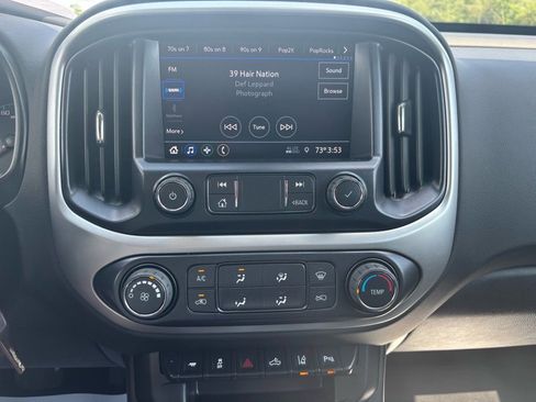 Used 2022 Chevrolet Colorado LT w/ Safety Package image 32