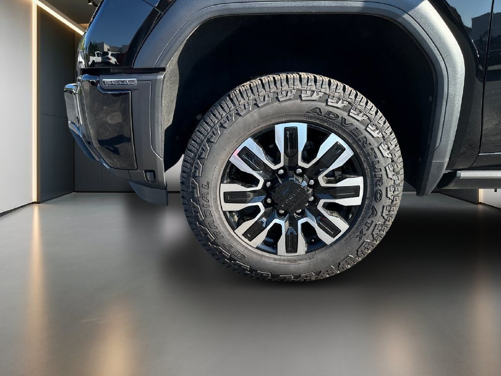 Used 2024 GMC Sierra 2500 Denali Ultimate AWD/4WD image 10