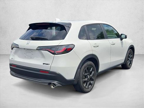 Certified 2025 Honda HR-V Sport image 6