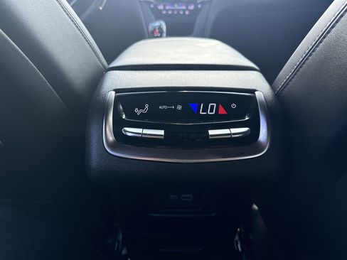 Used 2020 Cadillac XT6 Premium Luxury image 20